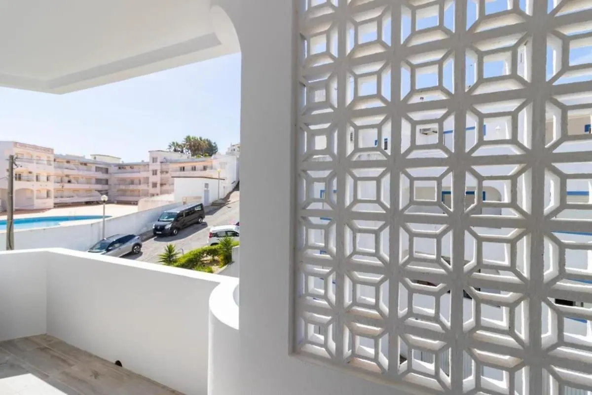 2 Bed - Amazing Apartment Up To 4 People Carvoeiro